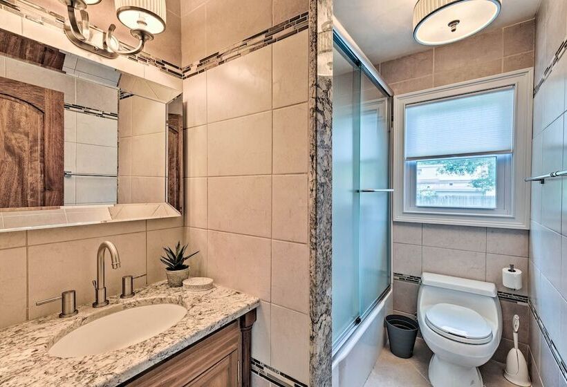 Hamptons Bay Home On Shinnecock Bay W/ Yard!