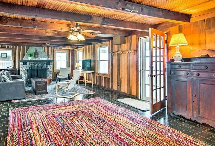 Historic Cottage W/ Beautiful Oceanfront View