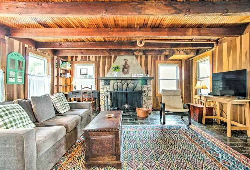 Historic Cottage W/ Beautiful Oceanfront View