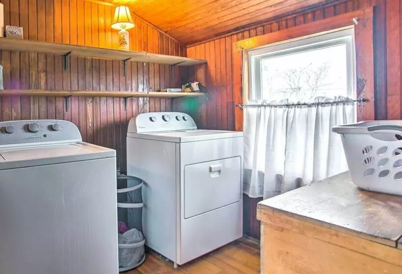 Historic Cottage W/ Beautiful Oceanfront View