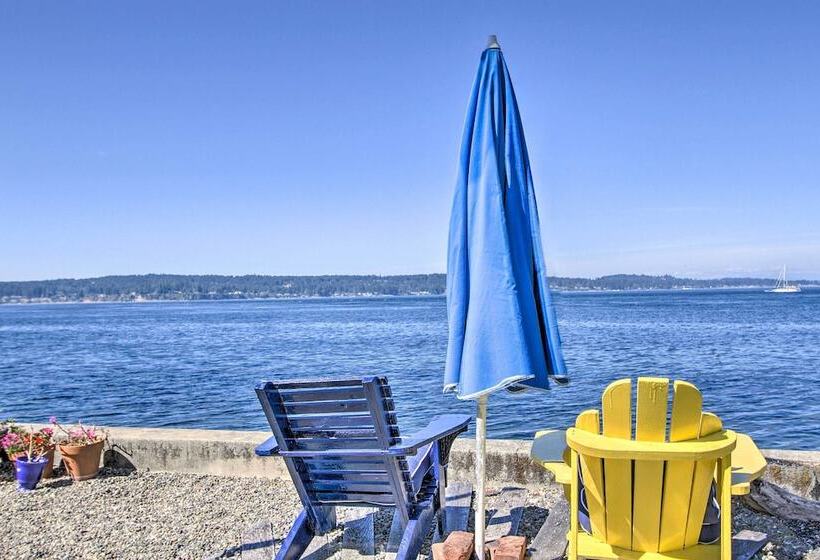 Waterfront Puget Sound Retreat: Steps To Beach!