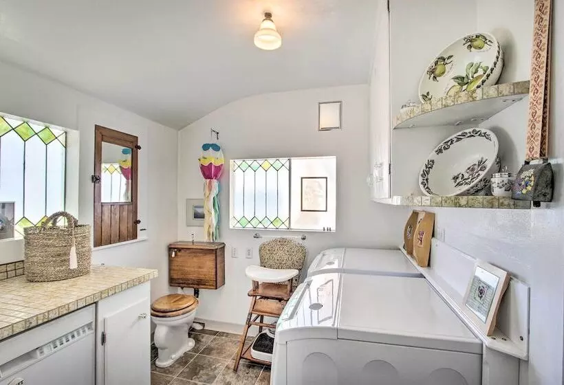 Waterfront Puget Sound Retreat: Steps To Beach!