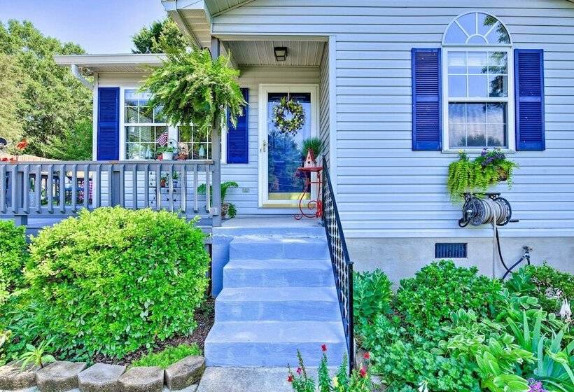 Lake Norman Home W/ Porch   Across From Marina!