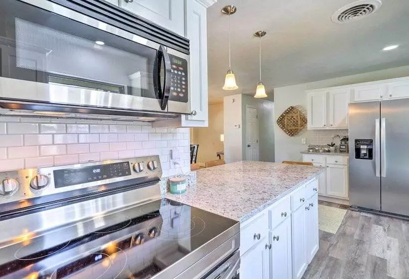 Merritt Island Oasis W/ Pool ~ 7 Mi To Beach!