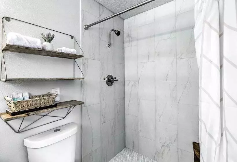 Merritt Island Oasis W/ Pool ~ 7 Mi To Beach!