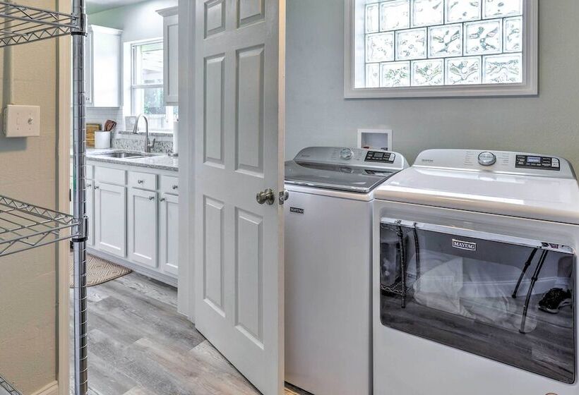 Merritt Island Oasis W/ Pool ~ 7 Mi To Beach!