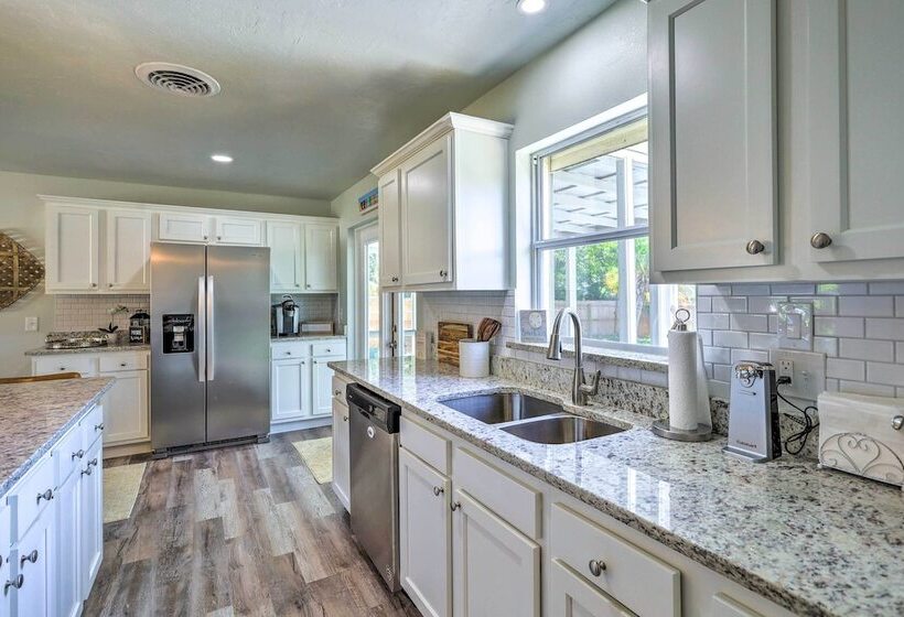 Merritt Island Oasis W/ Pool ~ 7 Mi To Beach!