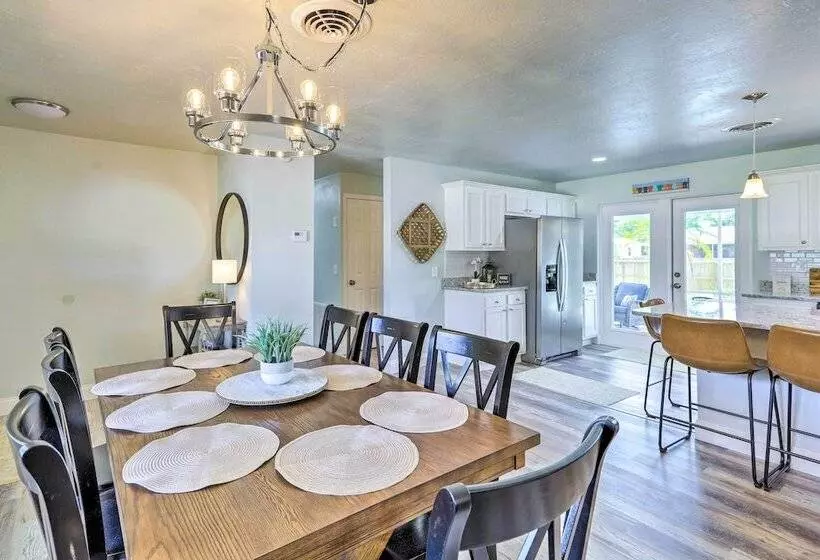 Merritt Island Oasis W/ Pool ~ 7 Mi To Beach!