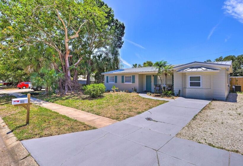 Merritt Island Oasis W/ Pool ~ 7 Mi To Beach!