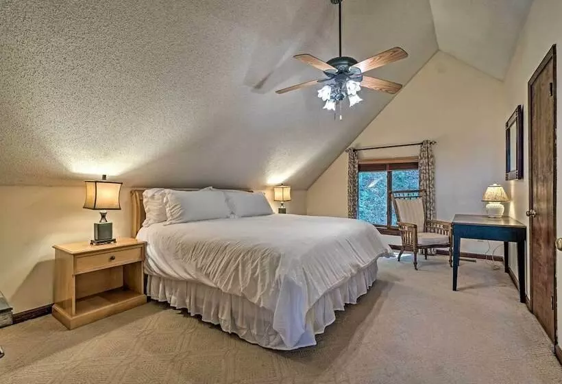 Mountain Retreat W/ Decks, Hot Tub, & Games!