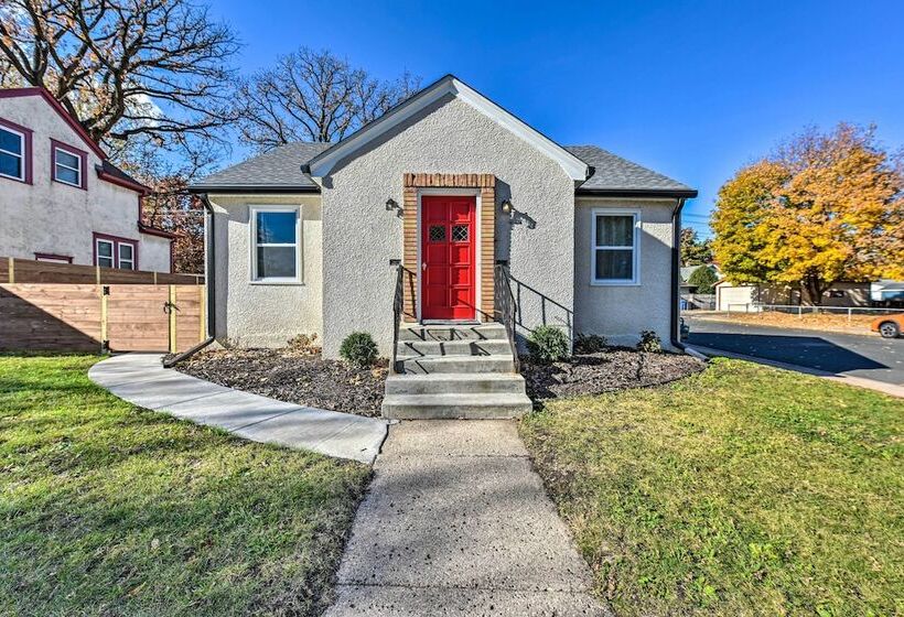 Mpls Duplex W/ Wifi & Kitchen: 5 Mi To Dtwn!