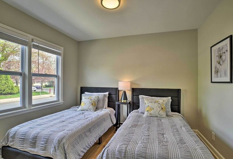 Mpls Duplex W/ Wifi & Kitchen: 5 Mi To Dtwn!