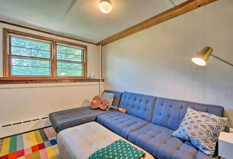 Nostalgic Vermont Escape In Manchester Center