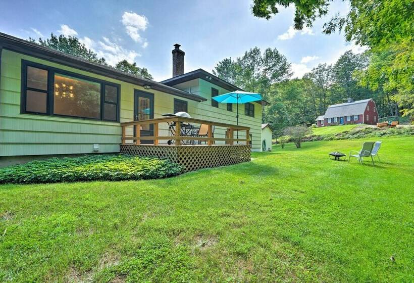 Nostalgic Vermont Escape In Manchester Center