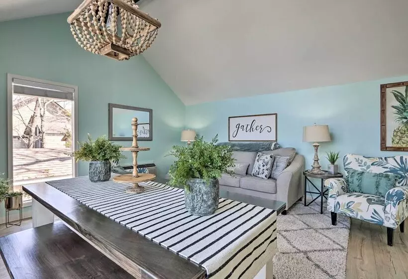 Peaceful Osage Beach Escape W/ Resort Perks!