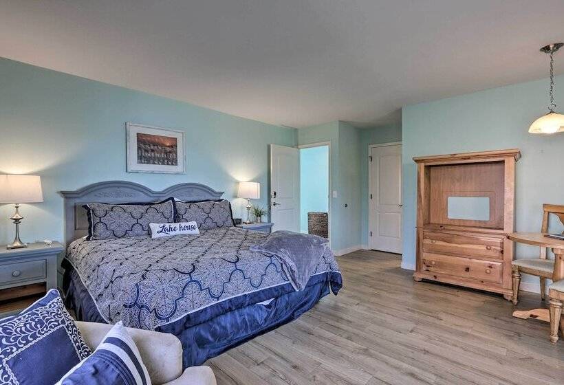 Peaceful Osage Beach Escape W/ Resort Perks!