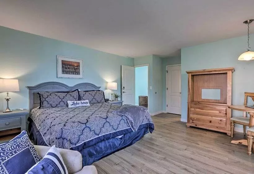 Peaceful Osage Beach Escape W/ Resort Perks!