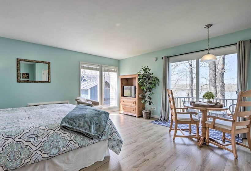 Peaceful Osage Beach Escape W/ Resort Perks!