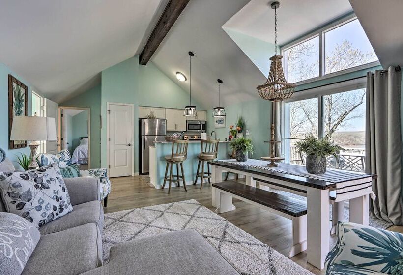 Peaceful Osage Beach Escape W/ Resort Perks!