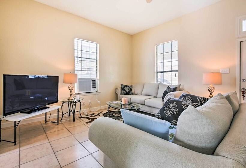 Pet Friendly Galveston Getaway W/ Deck & Grill!