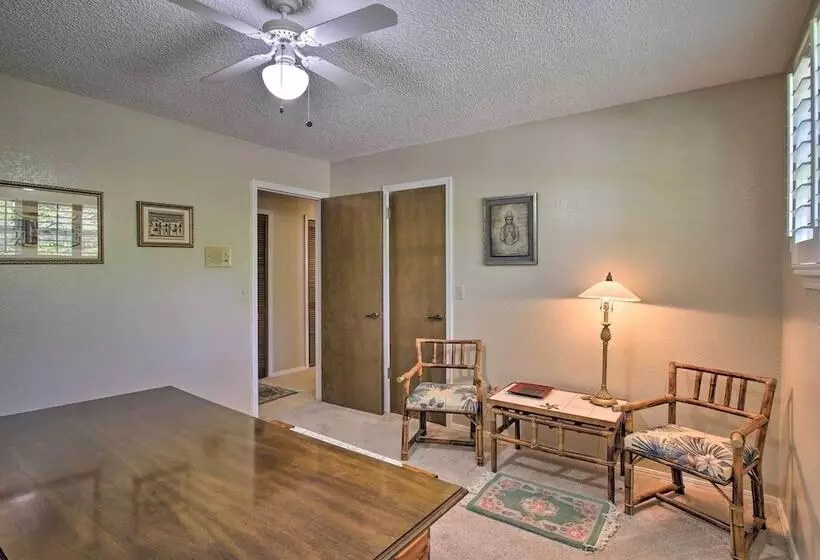 Private Home W/ Hot Tub & Patio Near Dtwn Tulsa