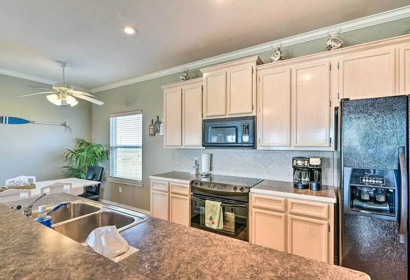 Walk To Ocean:  Pura Vida  Crystal Beach House!