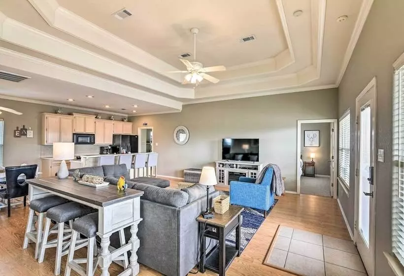 Walk To Ocean:  Pura Vida  Crystal Beach House!