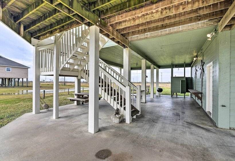 Walk To Ocean: Pura Vida Crystal Beach House!