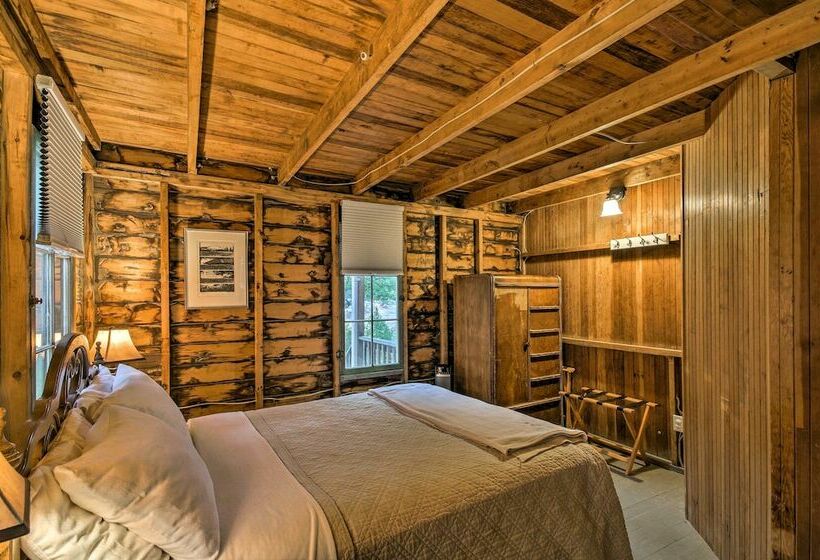 Rustic Lake House On Lake Champlain S Barney Point