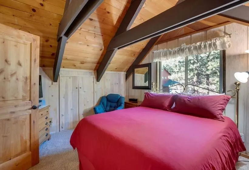 Rustic Tahoe Cabin W/ Pool Table: 11 Mi To Skiing!