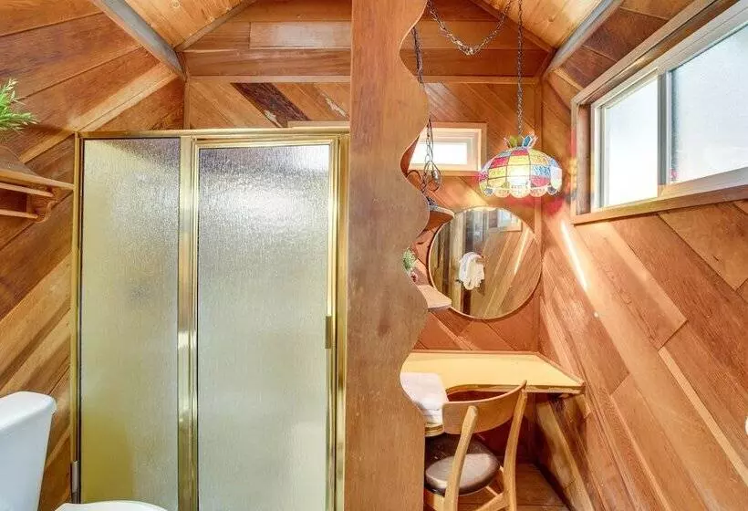 Rustic Tahoe Cabin W/ Pool Table: 11 Mi To Skiing!