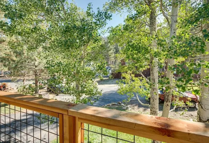 Rustic Tahoe Cabin W/ Pool Table: 11 Mi To Skiing!