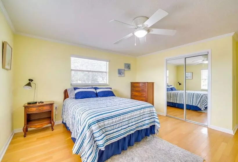 Spacious Canalfront Home W/ Pool ~ 1/2 Mi To Beach