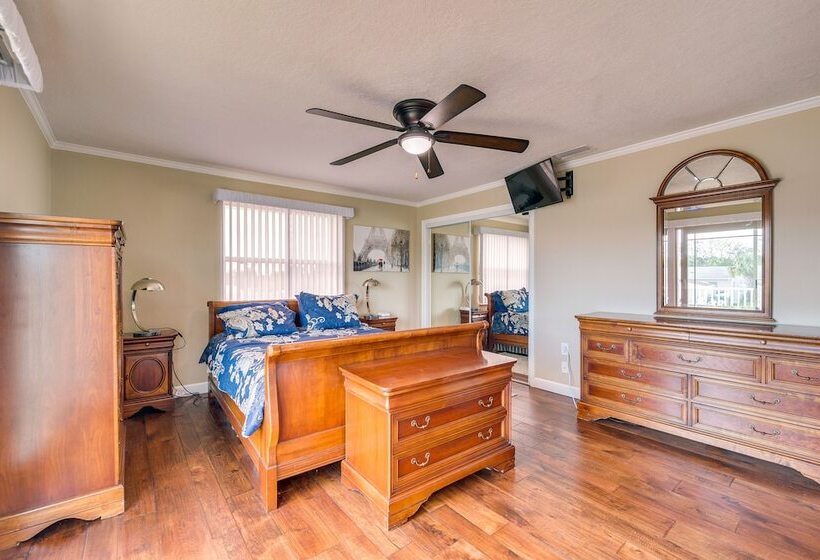 Spacious Canalfront Home W/ Pool ~ 1/2 Mi To Beach