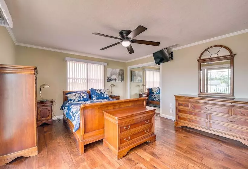 Spacious Canalfront Home W/ Pool ~ 1/2 Mi To Beach