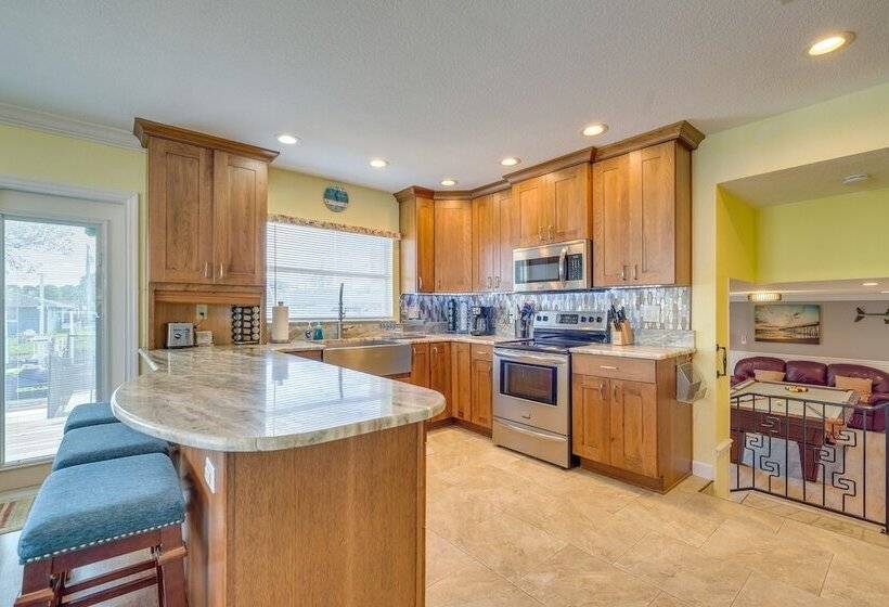 Spacious Canalfront Home W/ Pool ~ 1/2 Mi To Beach