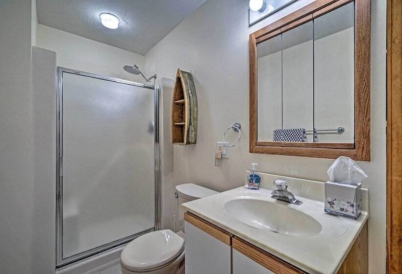 Spacious Dover Refuge ~ 5 Mi To Mount Snow!