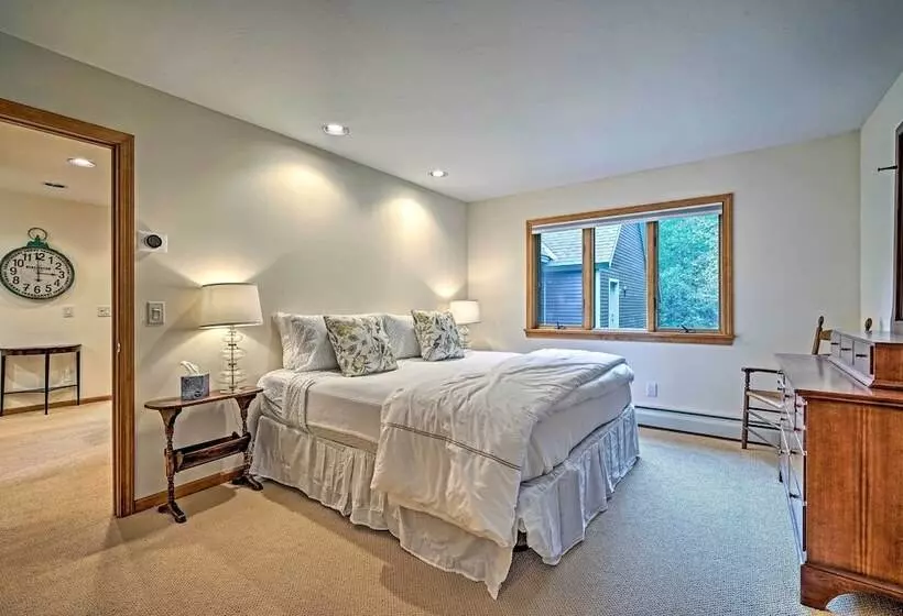 Spacious Dover Refuge ~ 5 Mi To Mount Snow!