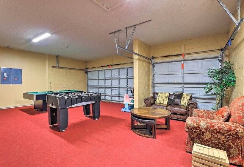 Spacious Kissimmee Family Home W/ Game Room & Pool