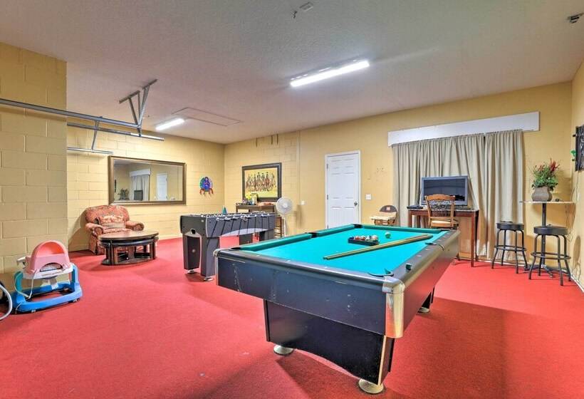 Spacious Kissimmee Family Home W/ Game Room & Pool
