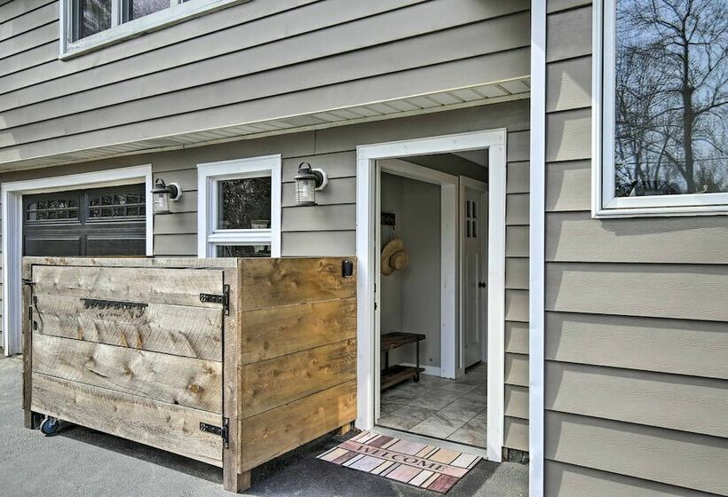 Stylish Pine Plains Home Near Parks & Hiking!