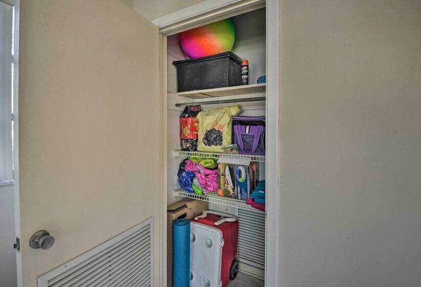 Sunny Gainesville Home: Fenced Yard, Fire Pit