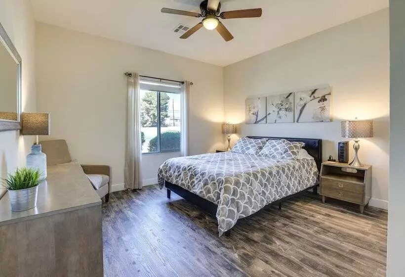 Updated Las Vegas House: Patio & Solar Heated Pool