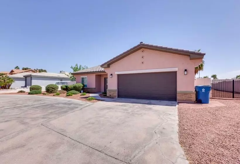 Updated Las Vegas House: Patio & Solar Heated Pool