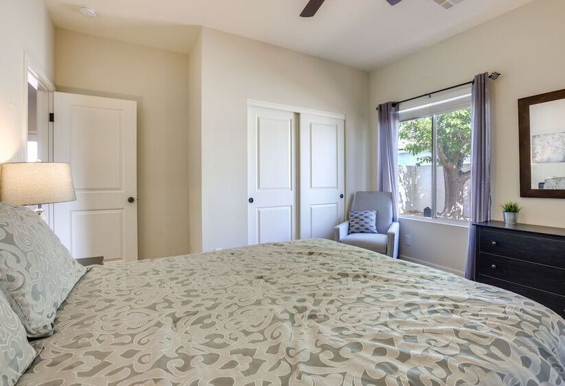 Updated Las Vegas House: Patio & Solar Heated Pool