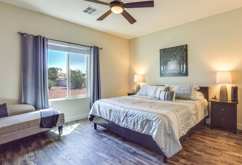 Updated Las Vegas House: Patio & Solar Heated Pool