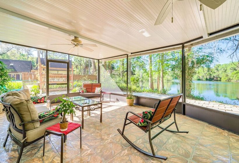 Dock & Lanai: Waterfront Home In Dunnellon