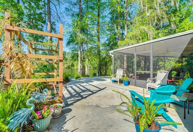 Dock & Lanai: Waterfront Home In Dunnellon