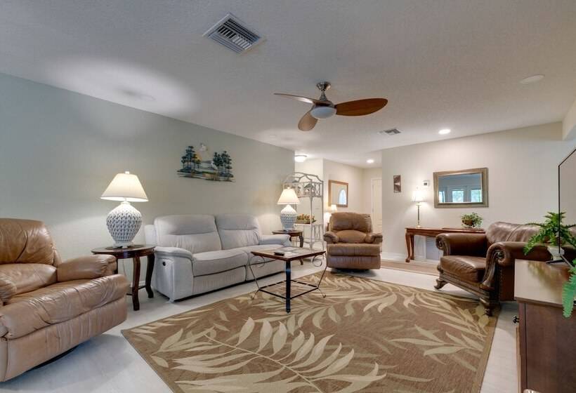 Dock & Lanai: Waterfront Home In Dunnellon