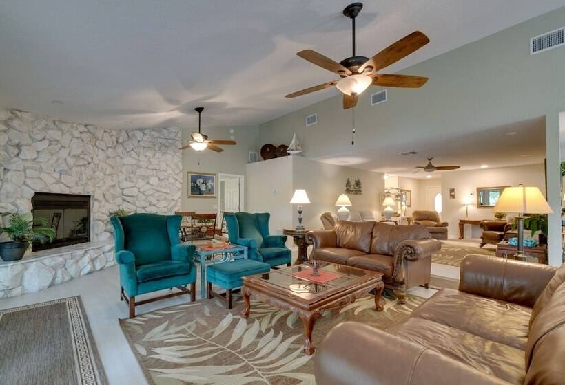 Dock & Lanai: Waterfront Home In Dunnellon